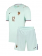 Otroške Nogometnih dresov Francija Bradley Barcola #12 Gostujoči SP 2026 Kratki rokavi (+ hlače)